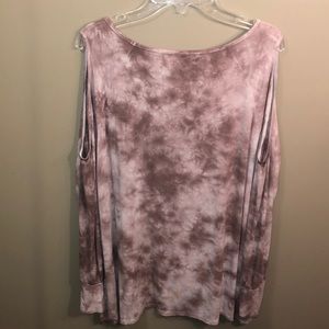 American Eagle Outfitters Tops - american eagle soft & sexy cold shoulder shirt American Eagle Outfitters Tops - american eagle soft & sexy cold shoulder shirt
